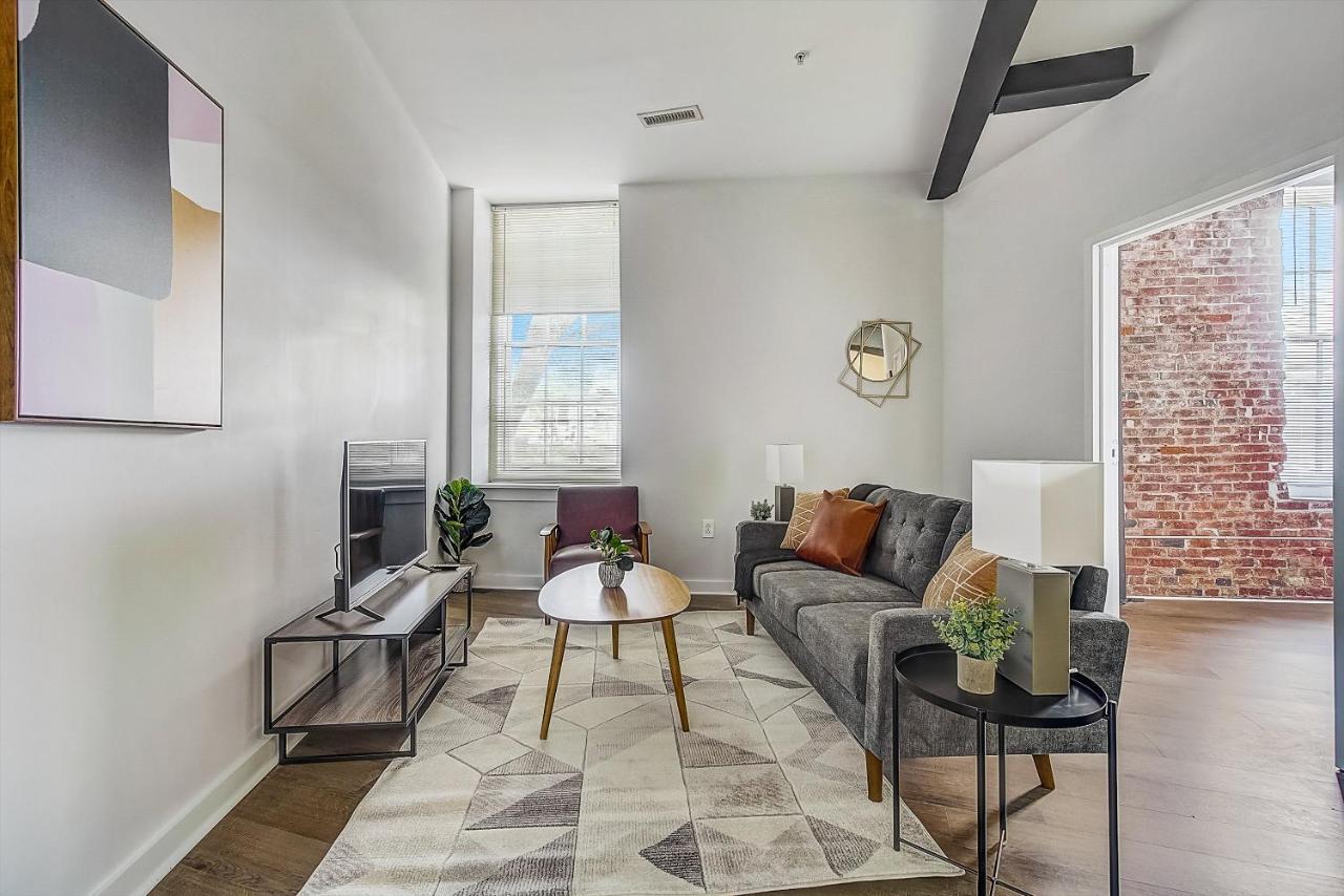Апартаменти Frontdesk I Carriage Wheel Lofts Apts Філадельфія Номер фото