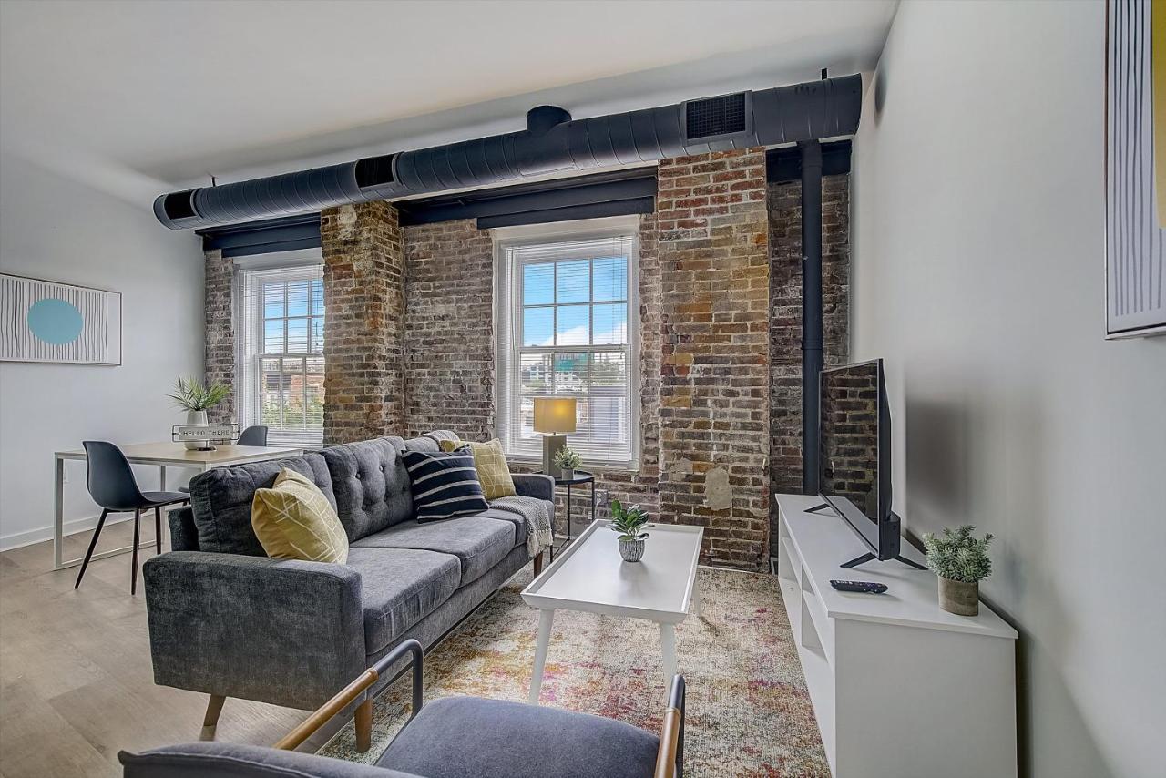 Апартаменти Frontdesk I Carriage Wheel Lofts Apts Філадельфія Номер фото